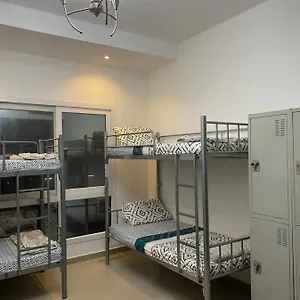  بيت شباب Decent Boys In Center Of Bur Next To Burjuman Metro Station With Free Facilities